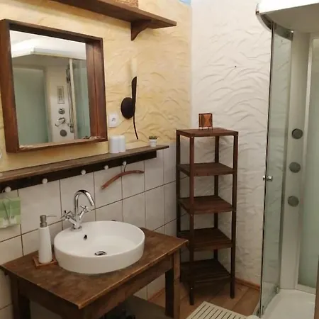 Carmen Hotel